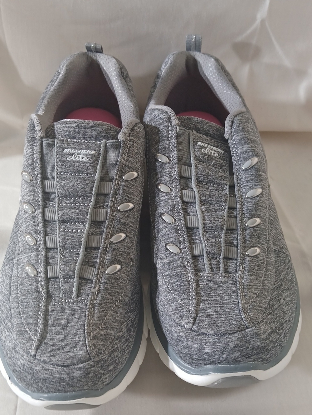 Skechers Gray Knit Slip-On Casual Walking Shoes Womas Size 9.5